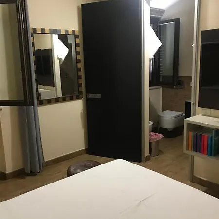 L'alloggio Del Capitano Viareggio