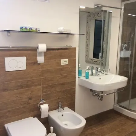 L'alloggio Del Capitano Homestay *